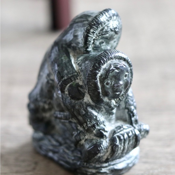 A Wolf Original Eskimo Sled W/ Children The Wolf Sculpture Figure 3.5” Canada - Picture 1 of 9